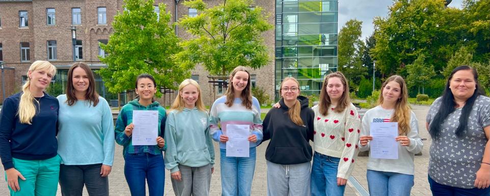 Nachtrag: Acht neue Obersanitäterinnen an der Ursulinenschule