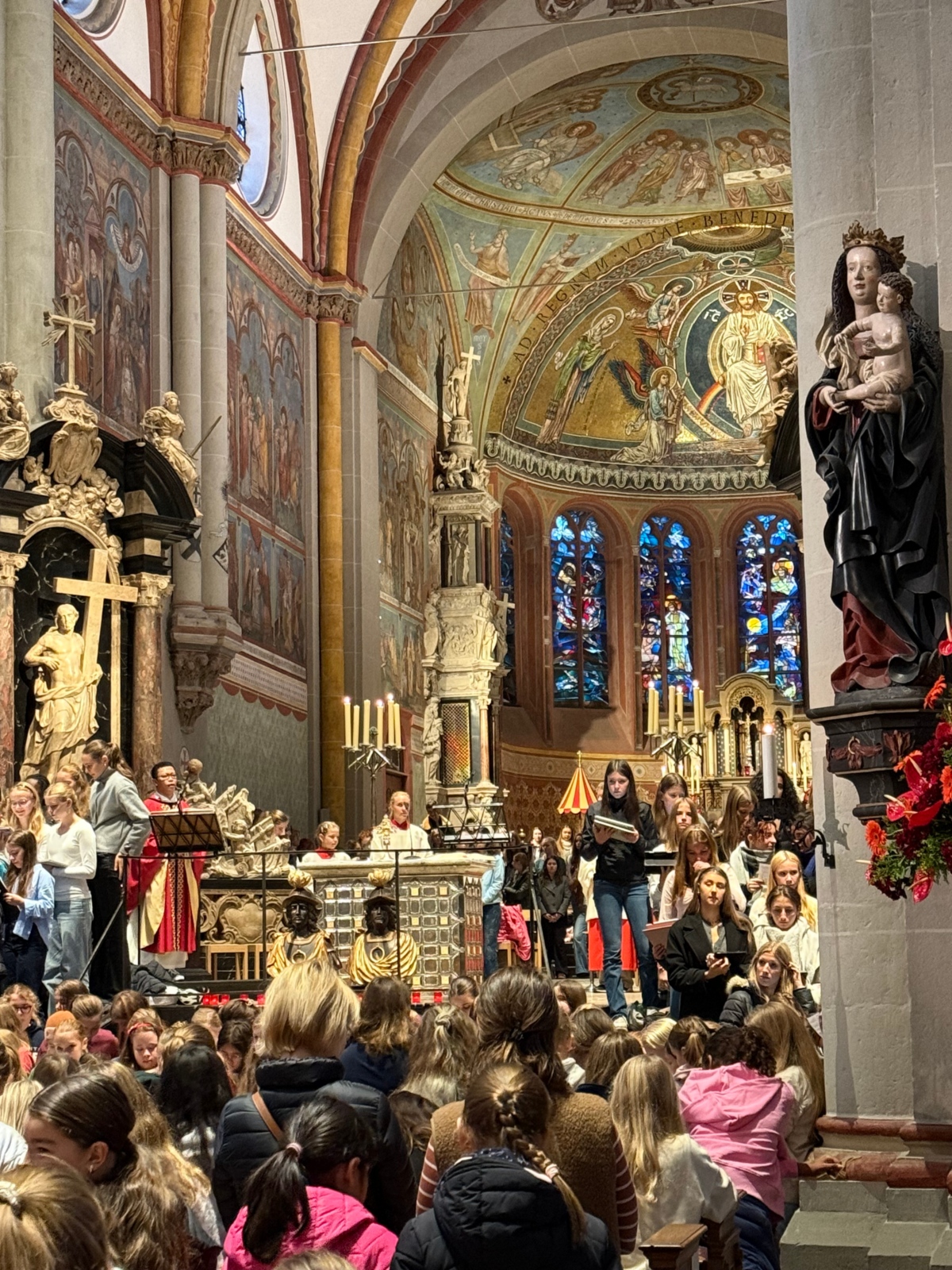 Ursulatag im Bonner Münster