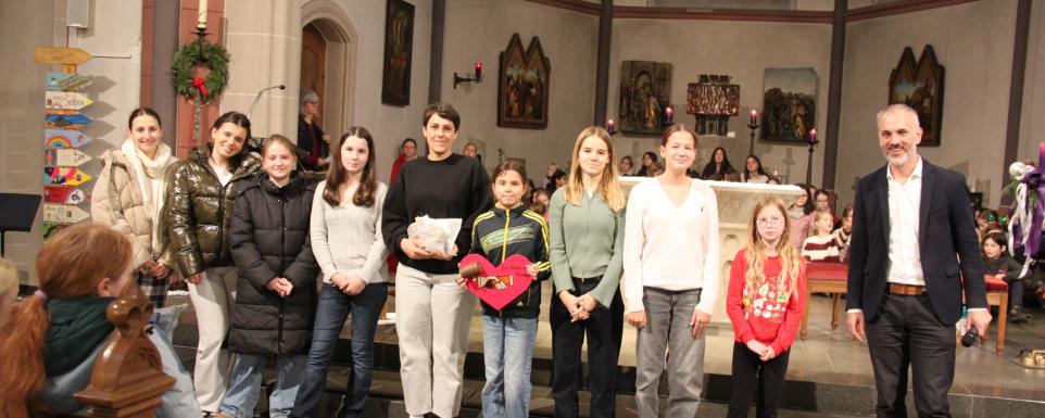 RS&GY: Spendenübergabe für das Sozialprojekt „Pundo“ im Adventsgottesdienst