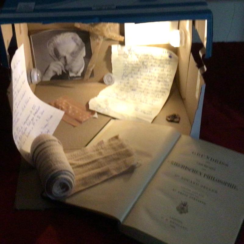 Jgst. 7 (GY) - Kleine Ausstellung in der Schulkapelle