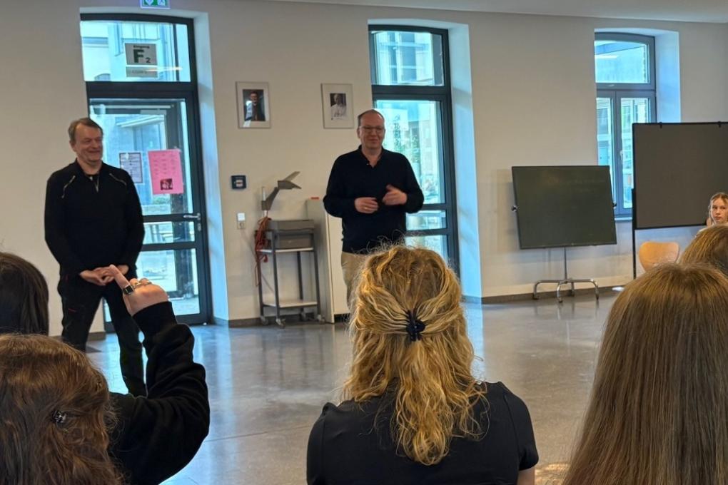 Zeitzeugengespräch an der USH