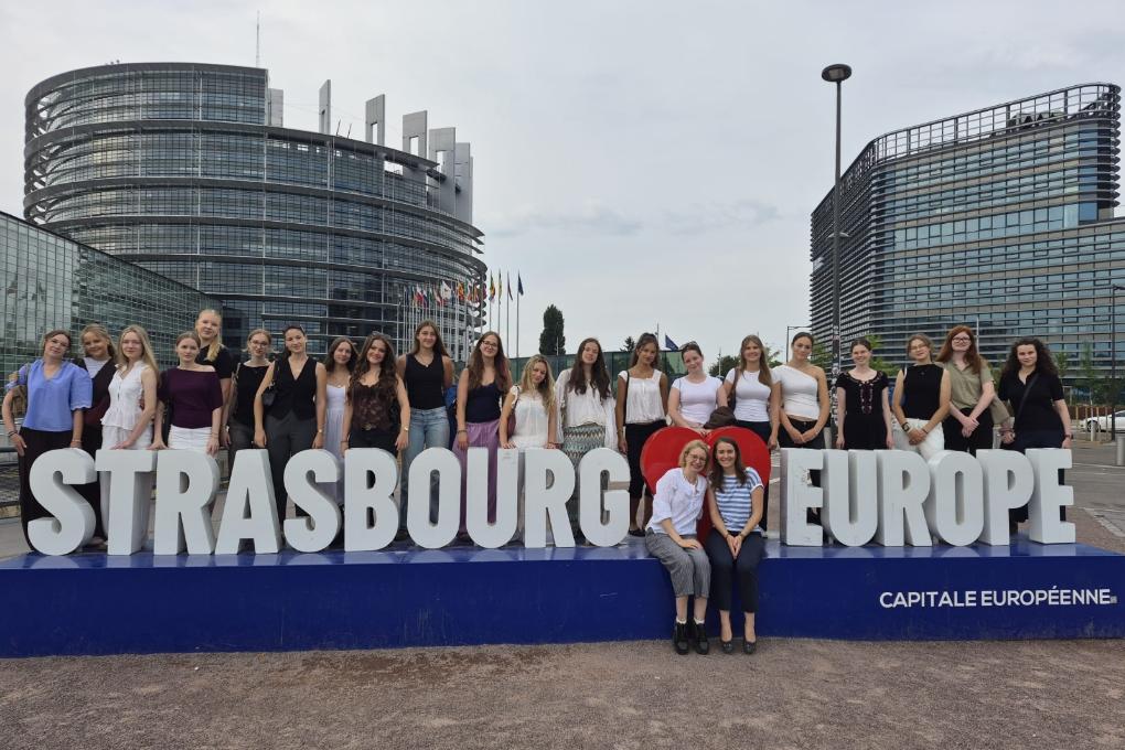 Exkursion der SoWi- und Französischkurse der Q1 nach Straßburg