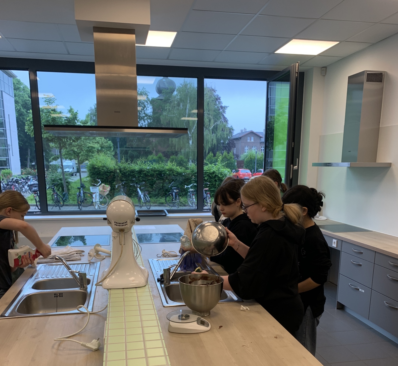 Brownies backen in der Schulküche