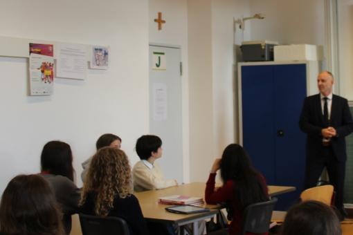 Einladung für Eltern der Jgst. 8 zum Elternabend „Cyber-Kriminalität“