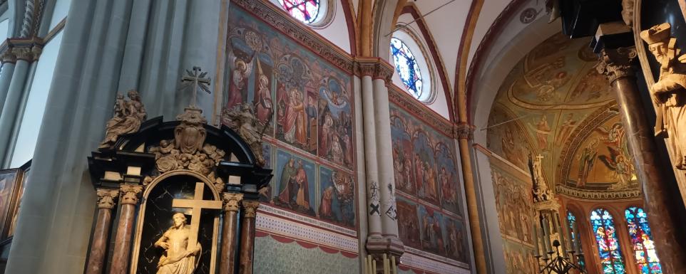 Q1 auf Exkursion im Bonner Münster
