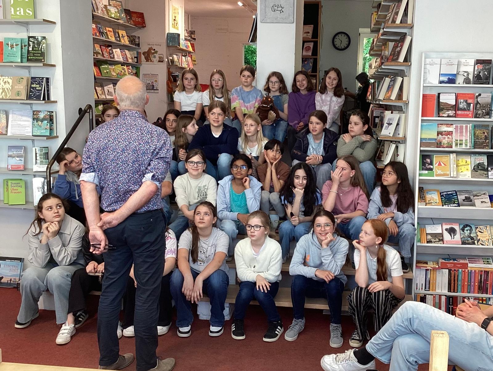 Besuch der G5c im BuchLaden 46