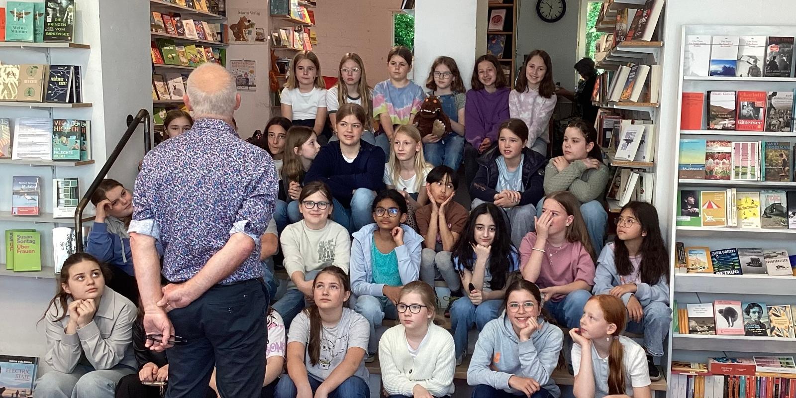 Besuch der G5c im BuchLaden 46