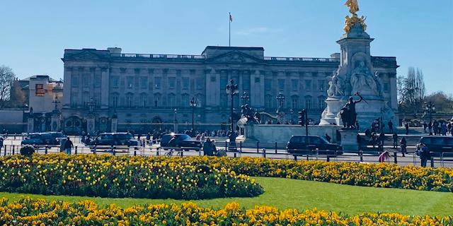Ursulinenschülerinnen unterwegs ins England
