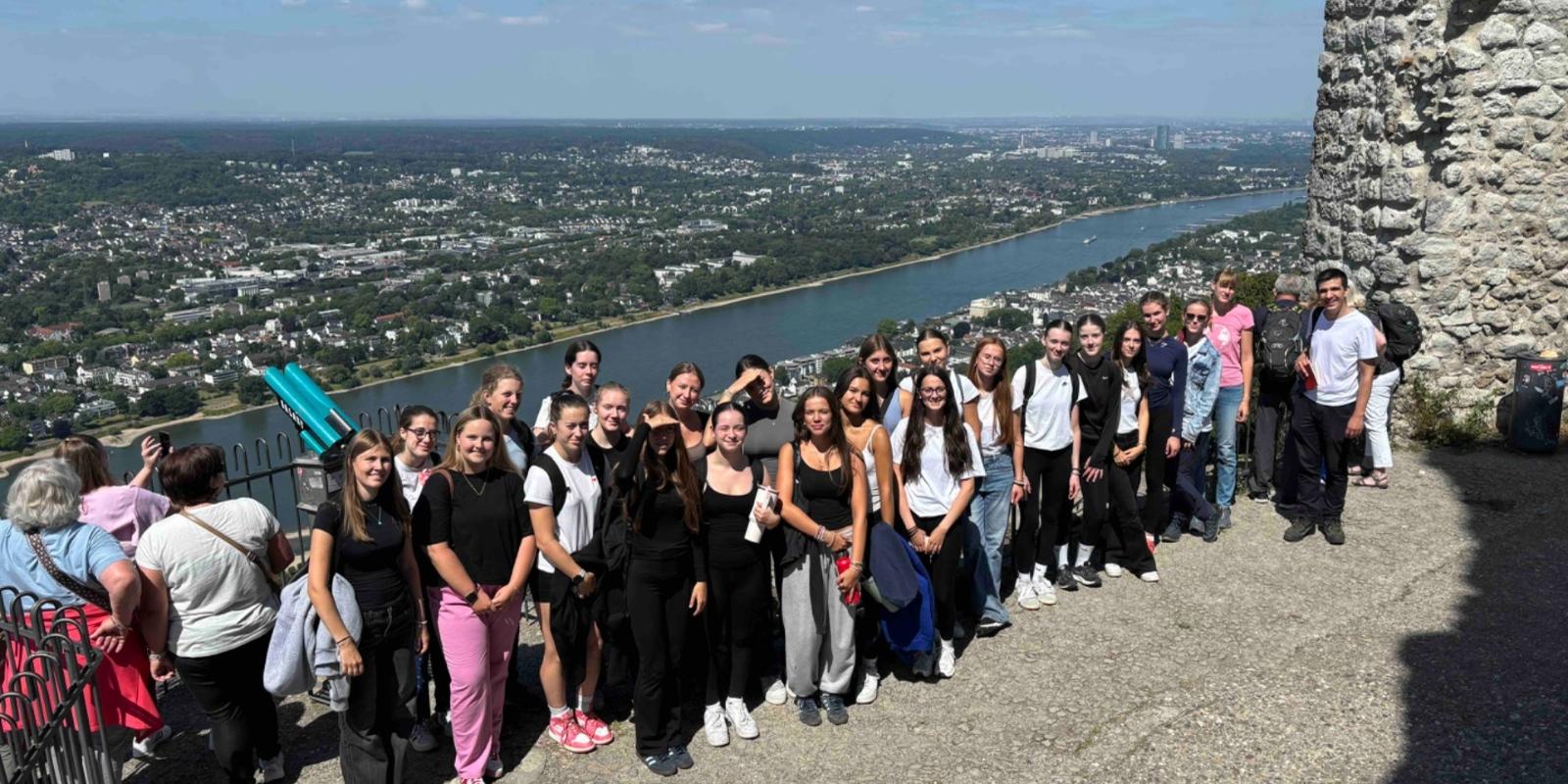 Kursfoto, Exkursion Siebengebirge E-Stufe 11.07.