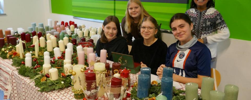 Adventsbasar und Ehemaligentreffen