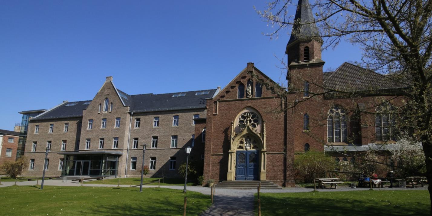 Gymnasium und Realschule für Mädchen Ex-Bild-DB-ID: 25531