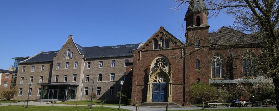 Gymnasium und Realschule für Mädchen Ex-Bild-DB-ID: 25531