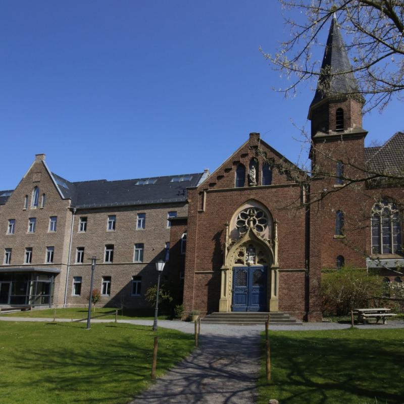 Gymnasium und Realschule für Mädchen Ex-Bild-DB-ID: 25531