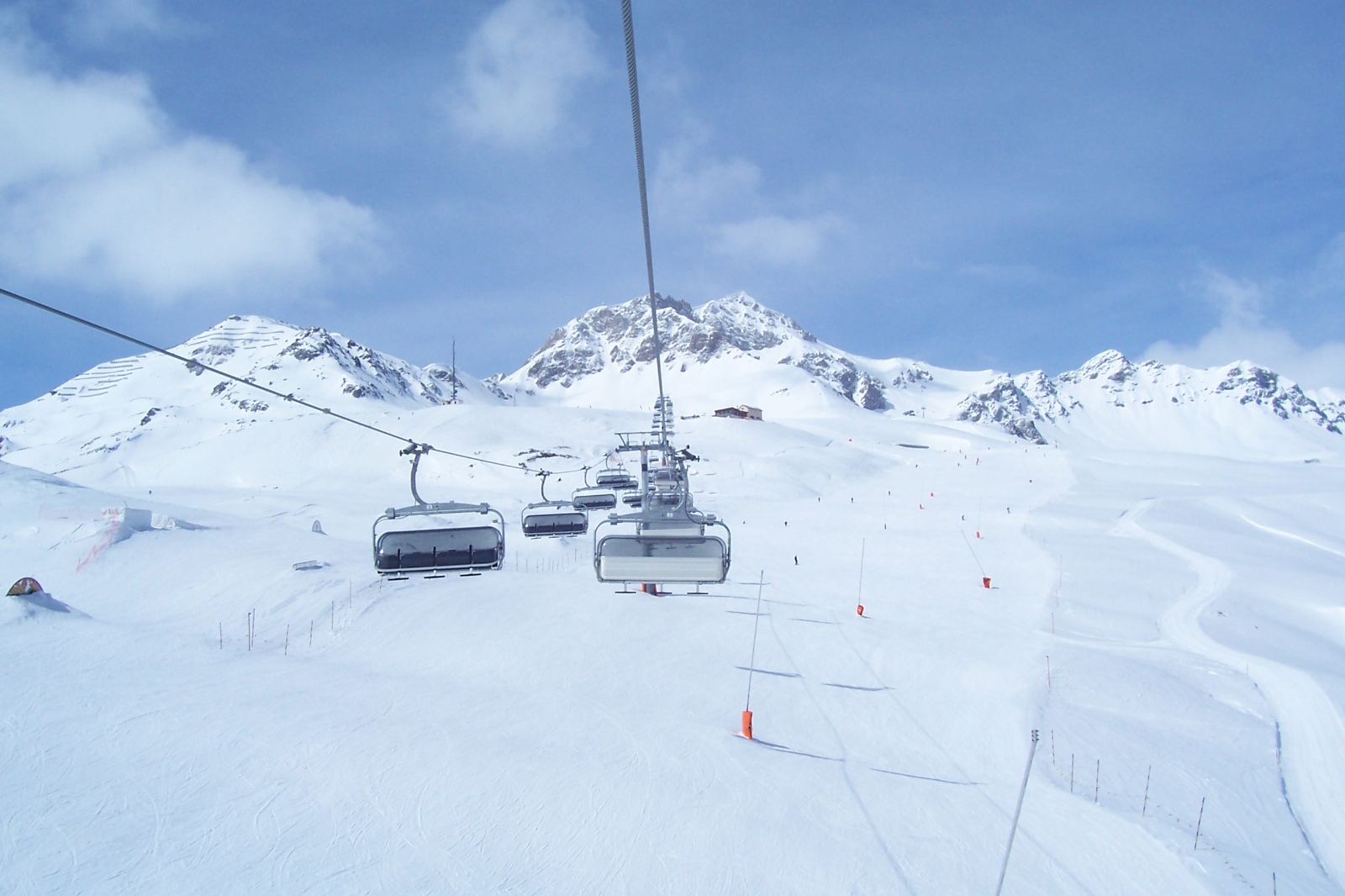 verschneite Bergwelt,  Winter, Wintersport, Gondeln. Skilift, Schnee, Berge,  Schnee, Eis, Kälte, Winter, Ex-Bild-DB-ID: 1369