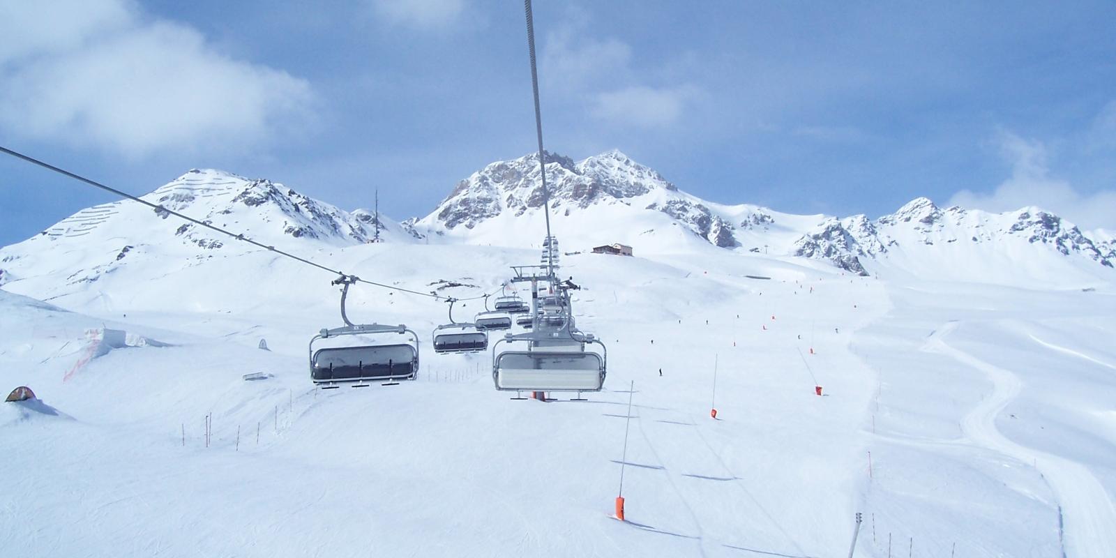 verschneite Bergwelt,  Winter, Wintersport, Gondeln. Skilift, Schnee, Berge,  Schnee, Eis, Kälte, Winter, Ex-Bild-DB-ID: 1369